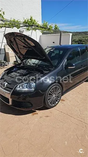 Usado VW Golf IV R 250 CV (183 kW) 2005 Negro Berlina