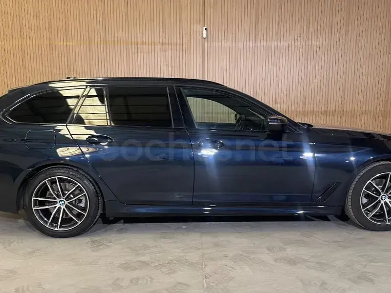 Usado BMW 520 Comfort Edition 190 CV (139 kW) 2021 Negro Familiar