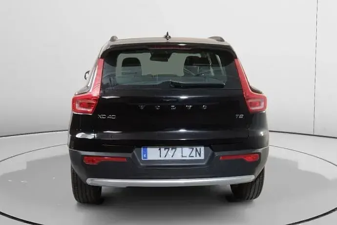Usado Volvo XC40 129 CV (94 kW) 2022 Negro SUV