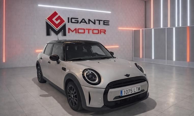 Usado Mini Cooper 136 CV (100 kW) 2019 Negro Utilitario