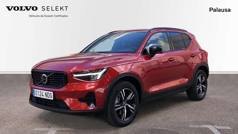 Rojo Nuevo 2025 Volvo XC40 Plus SUV | 36.995 € (Super precio) - Imagen 1/4