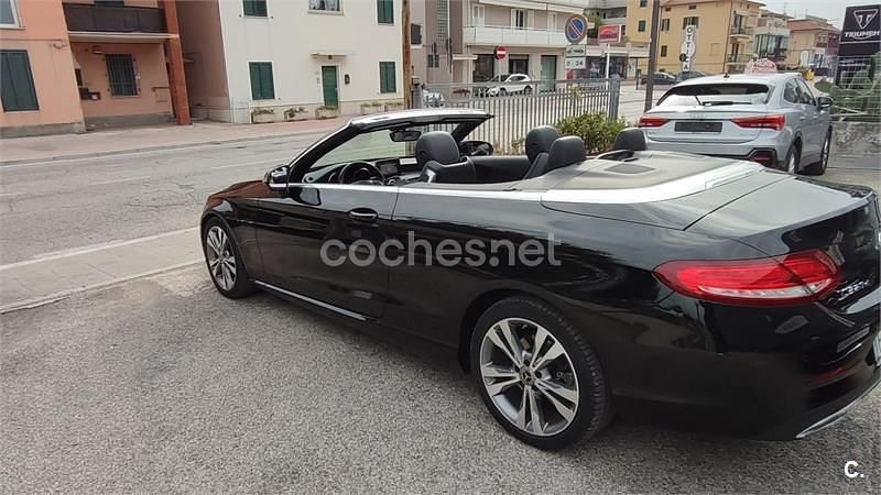 Usado Mercedes C220 170 CV (125 kW) 2017 Negro Descapotable