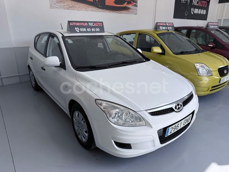 Blanco Usado 2010 Hyundai i30 Style Berlina | 5500 € (Precio justo) - Imagen 1/4