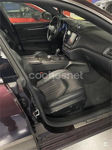 Usado Maserati Ghibli 410 CV (301 kW) 2016 Granate Coupe