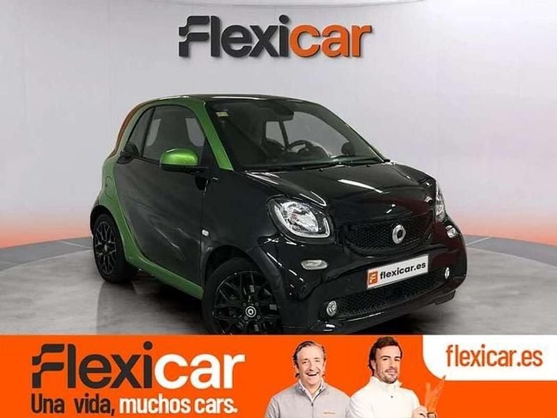 Negro Usado 2017 Smart ForTwo Coupé Coupe | 9490 € (Precio justo) - Imagen 1/4