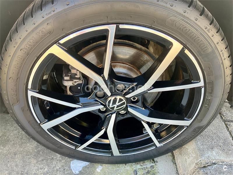 Usado VW Passat 122 CV (89 kW) 2020 Gris / plata Familiar