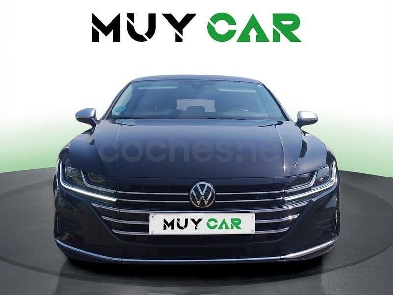 Usado VW Arteon Elegance 150 CV (110 kW) 2022 Negro Familiar