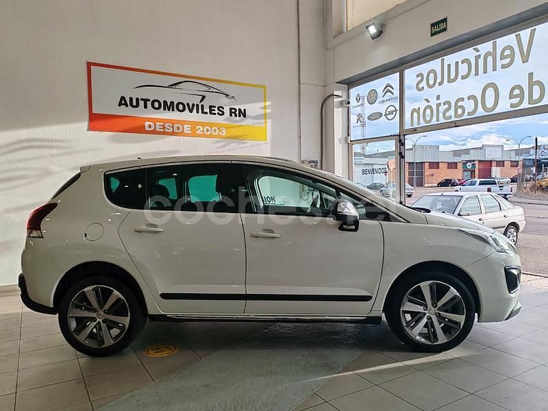 Usado Peugeot 3008 Style 150 CV (110 kW) 2016 Blanco Berlina