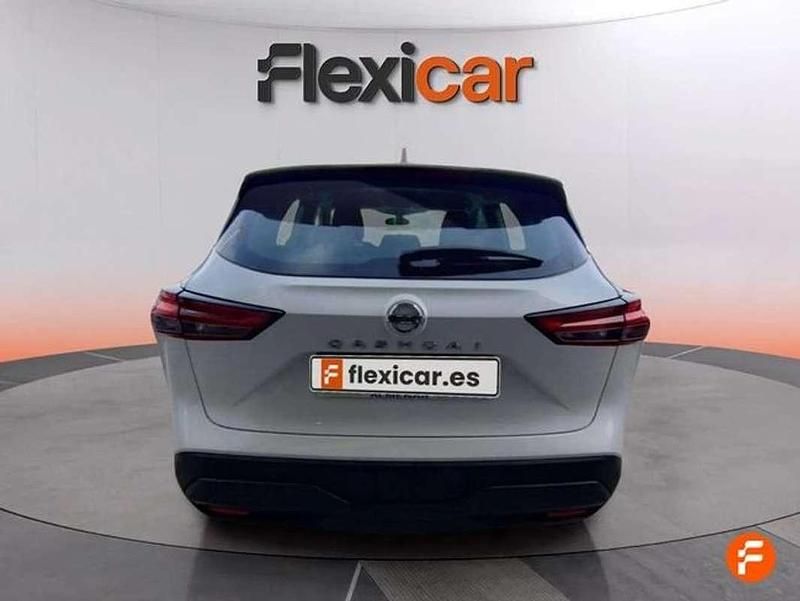 Usado Nissan Qashqai Acenta 158 CV (116 kW) 2021 Blanco SUV