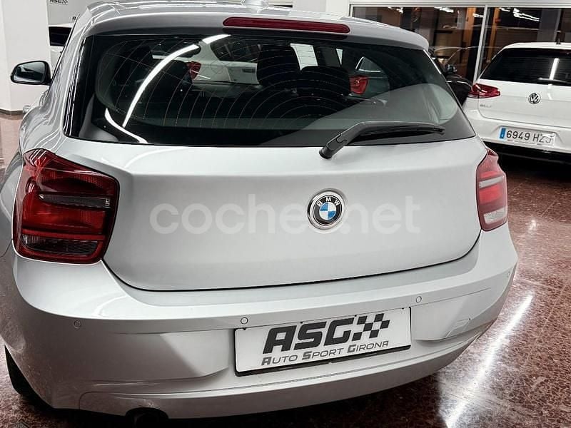 Usado BMW 114 102 CV (75 kW) 2014 Gris / plata Utilitario