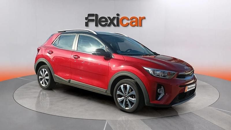 Usado Kia Stonic GT-Line 101 CV (74 kW) 2021 Rojo SUV