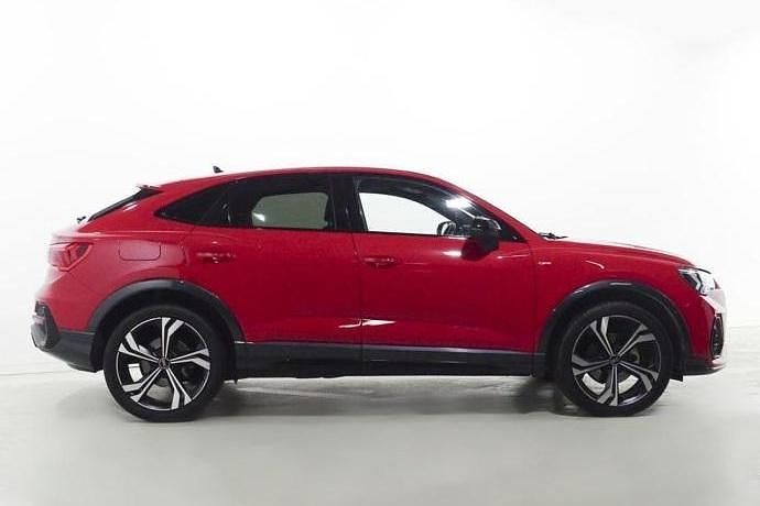 Usado Audi Q3 Ambiente 150 CV (110 kW) 2022 SUV