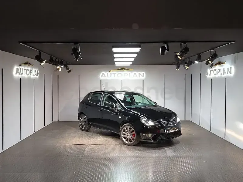 Usado Seat Ibiza FR 105 CV (77 kW) 2015 Negro Berlina