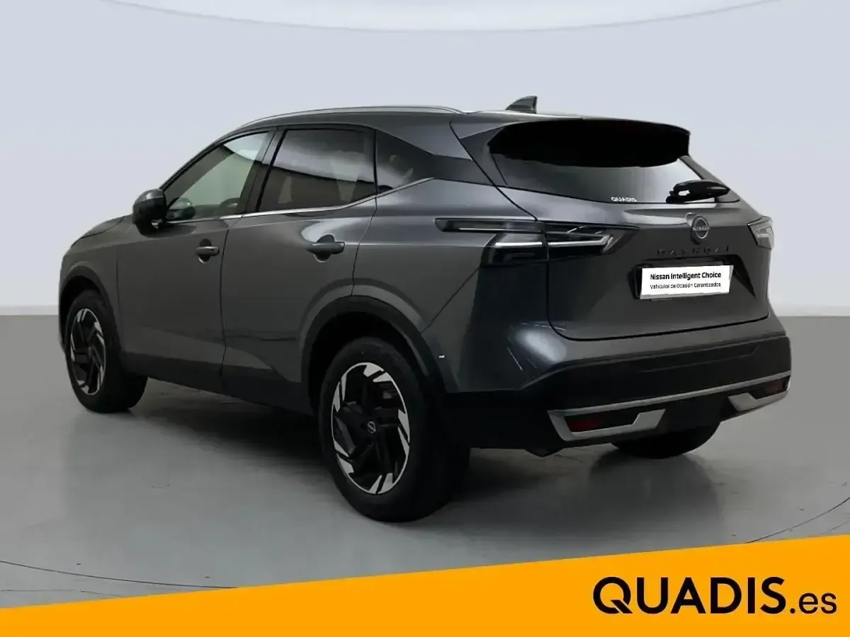Usado Nissan Qashqai N-Connecta 140 CV (102 kW) 2024 Gris SUV