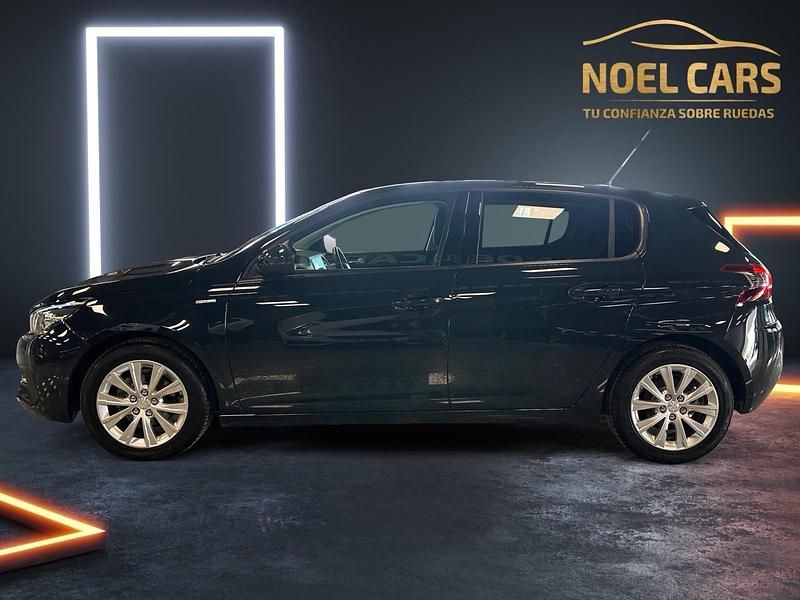 Usado Peugeot 308 Allure 110 CV (80 kW) 2018 Azul Berlina