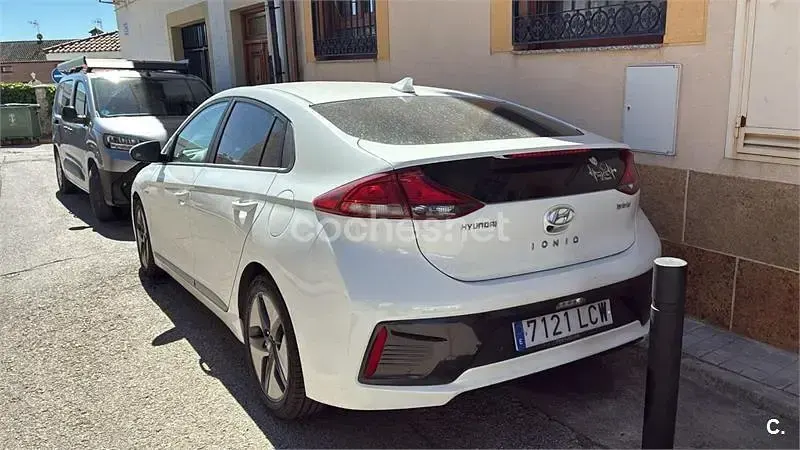 Usado Hyundai Ioniq 141 CV (103 kW) 2019 Blanco Utilitario