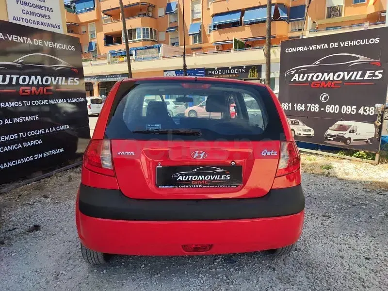 Usado Hyundai Getz 66 CV (48 kW) 2006 Rojo Utilitario
