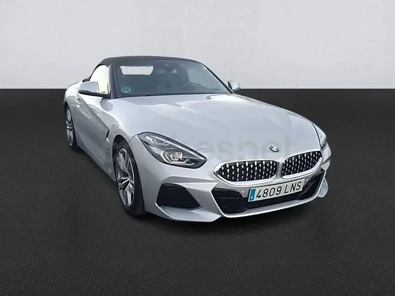 Usado BMW Z4 Comfort Edition 197 HP (144 kW) 2021 Cinzento Cabrios