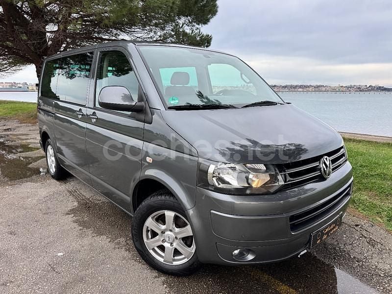 Usado VW Multivan Comfortline 140 CV (102 kW) 2012 Gris / plata Van
