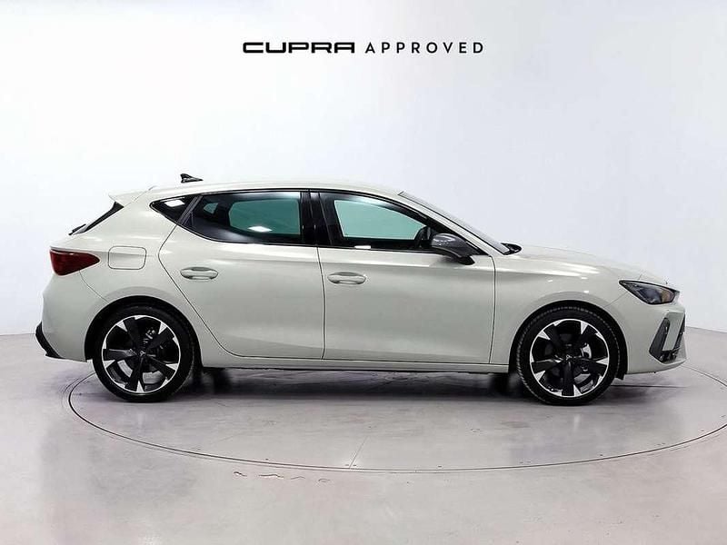 Usado Cupra Leon 150 CV (110 kW) 2025 Gris Utilitario
