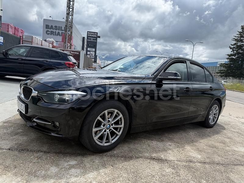 Negro Usado 2014 BMW 318 Sport Line Berlina | 9750 € (Precio justo) - Imagen 1/4