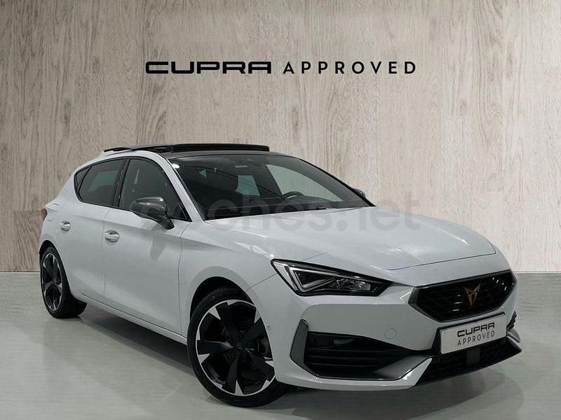 Usado Cupra Leon 150 CV (110 kW) 2024 Blanco Berlina