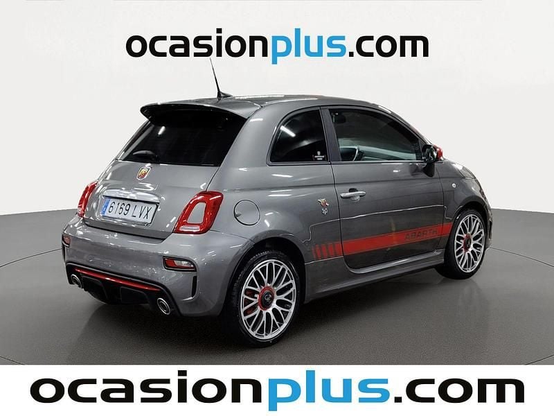 Usado Abarth 595 145 CV (106 kW) 2022 Gris Utilitario