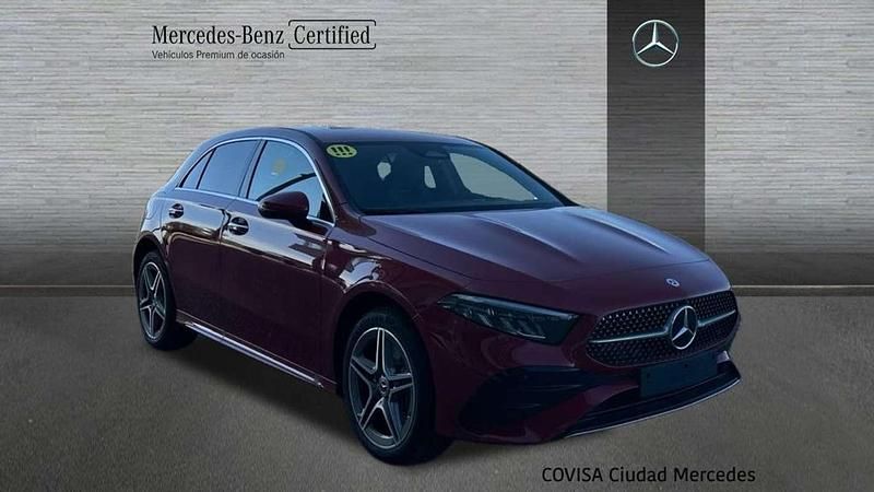 Usado Mercedes A250 218 CV (160 kW) 2024 Rojo Berlina