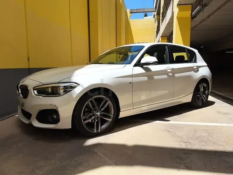 Usado BMW 118 M Sport 150 CV (110 kW) 2017 Blanco Berlina