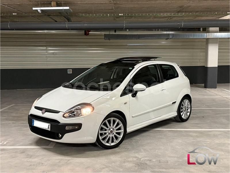 Blanco Usado 2011 Fiat Punto Evo Sport Utilitario | 5900 € (Precio justo) - Imagen 1/4