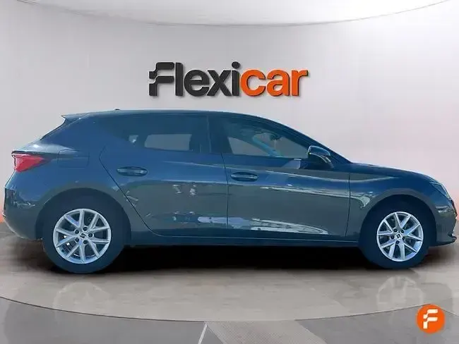 Usado Seat Leon Style 116 HP (85 kW) 2020 Cinzento