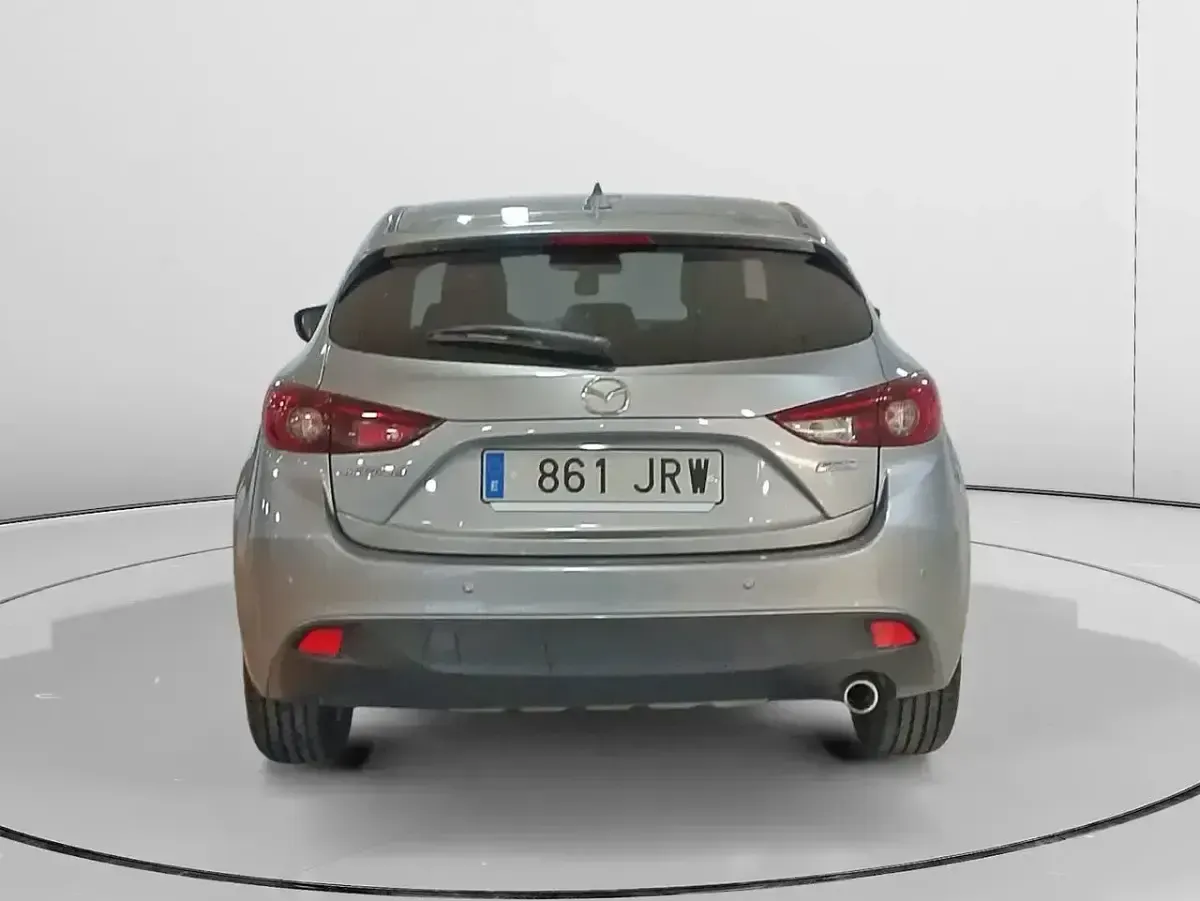 Usado Mazda 3 Luxury 105 CV (77 kW) 2016 Gris Berlina
