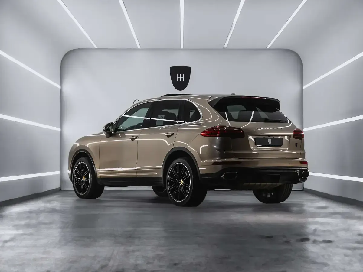 Usado Porsche Cayenne Diesel 262 CV (192 kW) 2017 Beige SUV