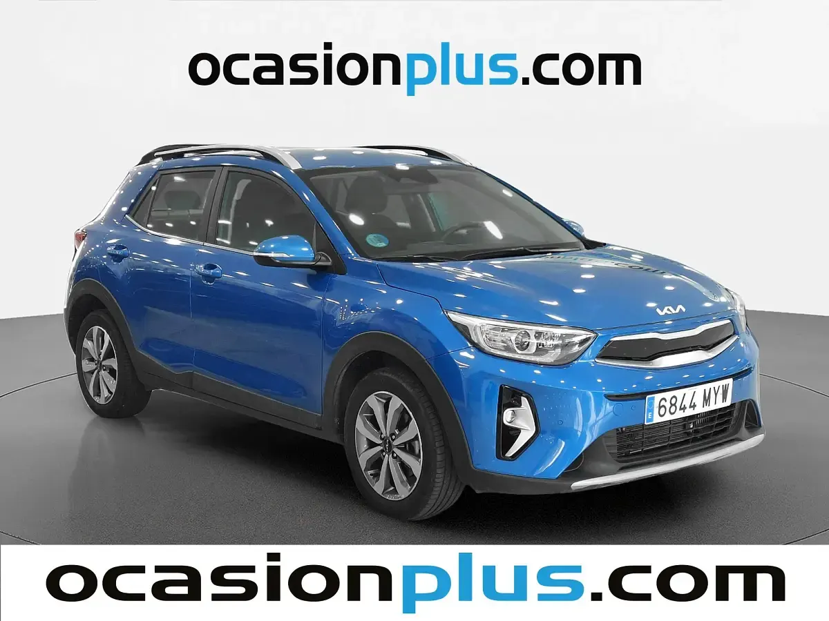 Usado Kia Stonic 101 CV (74 kW) 2025 Azul SUV