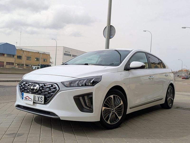 Usado Hyundai Ioniq 141 CV (103 kW) 2022 Blanco Utilitario