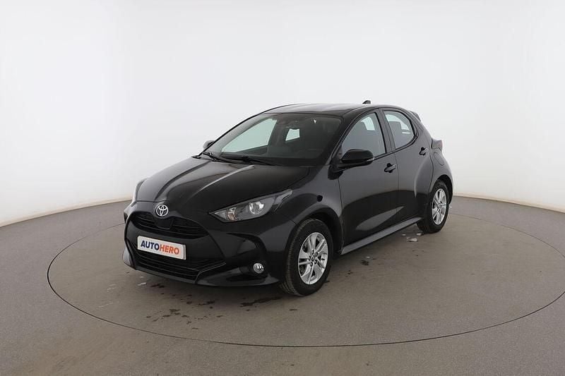 Negro Usado 2024 Toyota Yaris Edition Utilitario | 18.799 € (Precio justo) - Imagen 1/3