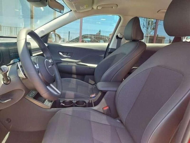 Usado Hyundai Kona 129 CV (94 kW) 2025 Negro SUV