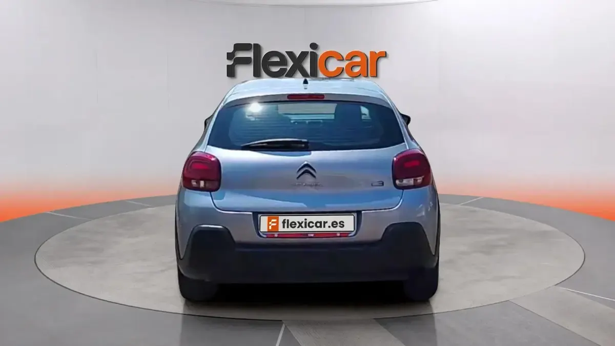 Usado Citroën C3 Feel 102 CV (75 kW) 2021 Gris Utilitario