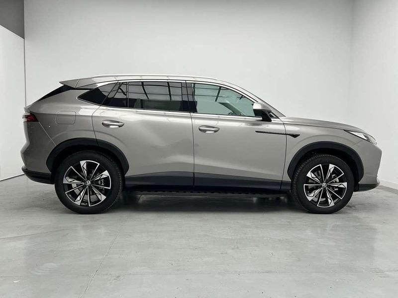 Usado MG HS Luxury 272 CV (200 kW) 2025 Plata silver sil SUV