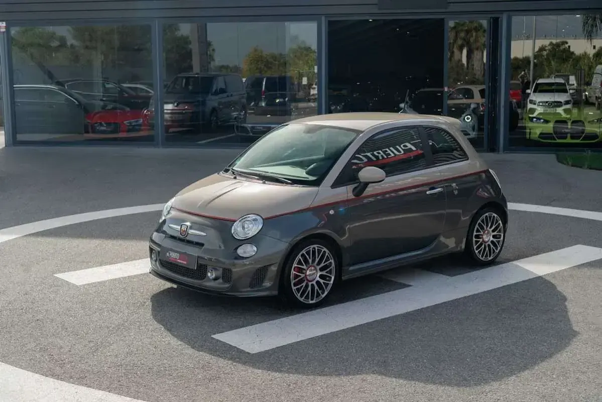 Usado Abarth 595 Turismo 165 CV (121 kW) 2016 Gris Utilitario