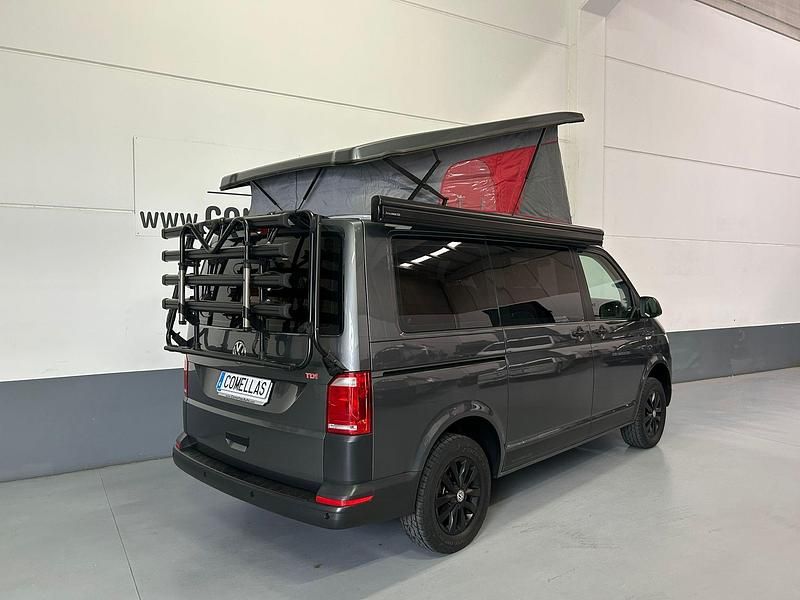 Usado VW Caravelle 150 CV (110 kW) 2019 Gris Monovolumen