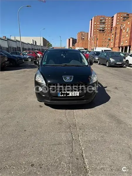 Usado Peugeot 3008 Active 120 CV (88 kW) 2010 Negro Familiar