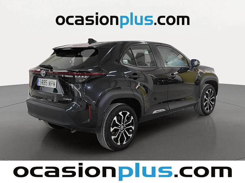 Usado Toyota Yaris Cross Active 116 CV (85 kW) 2024 Negro SUV