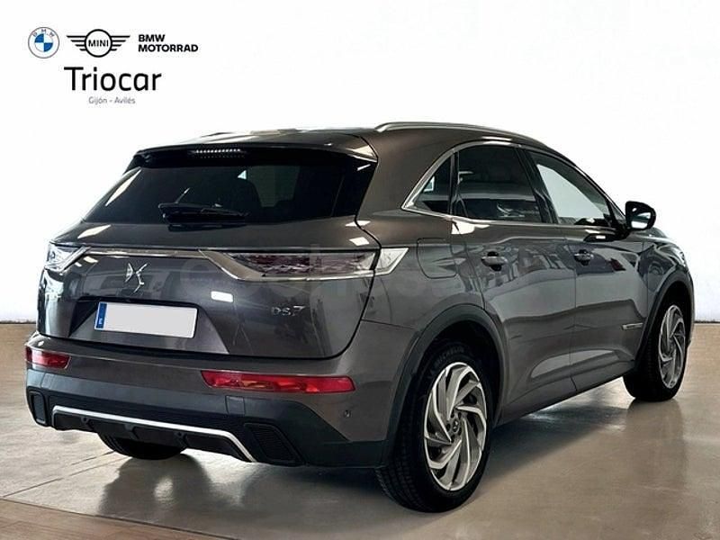 Usado DS Automobiles DS7 Crossback So Chic 130 CV (95 kW) 2019 Gris platino (metalizado) SUV
