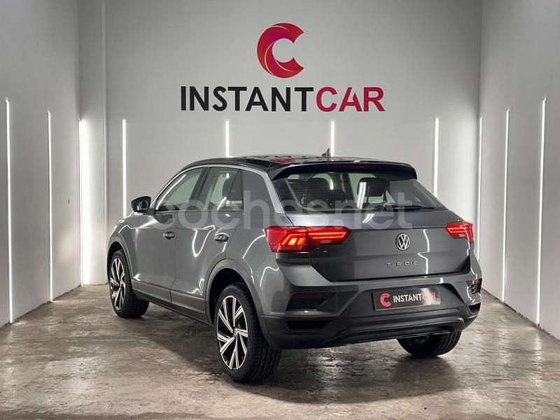 Usado VW T-Roc Advance 115 CV (84 kW) 2020 Gris / plata SUV