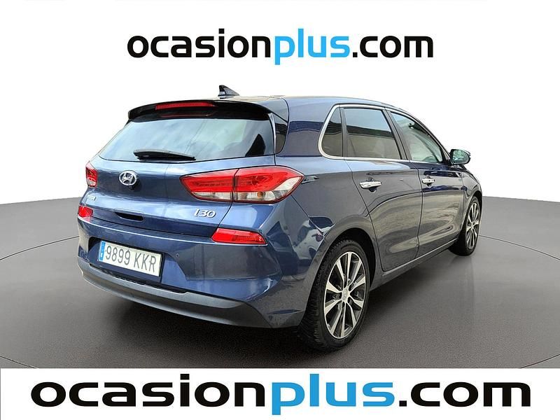 Usado Hyundai i30 Style 140 HP (102 kW) 2018 Azul Citadino