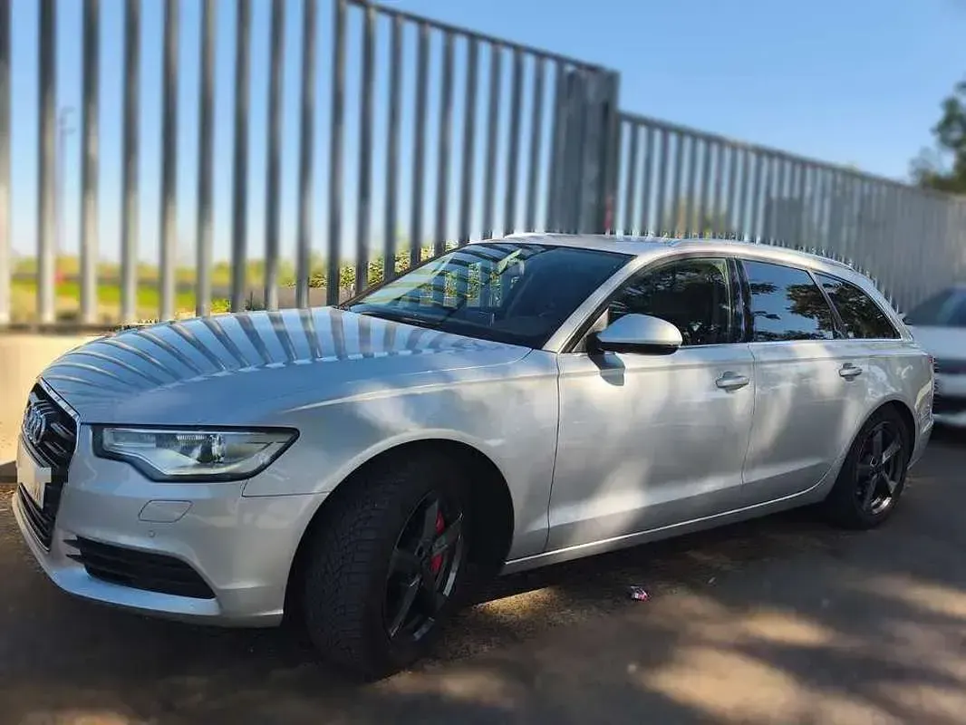 Usado Audi A6 313 CV (230 kW) 2012 Gris Familiar