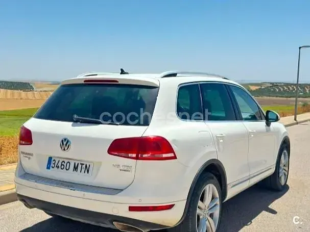 Usado VW Touareg 245 CV (180 kW) 2011 Blanco SUV
