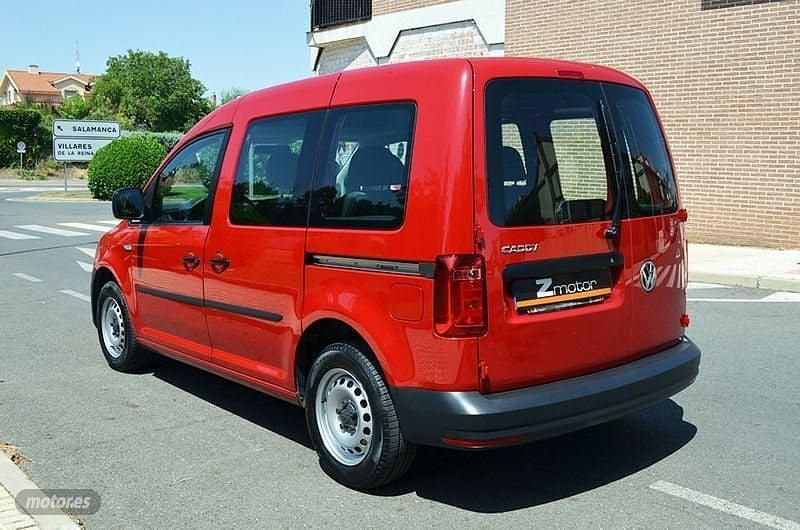 Usado VW Caddy Edition 102 CV (75 kW) 2020 Rojo Monovolumen