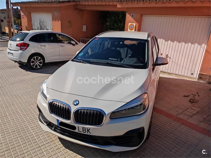 Usado BMW 218 150 CV (110 kW) 2019 Blanco Familiar